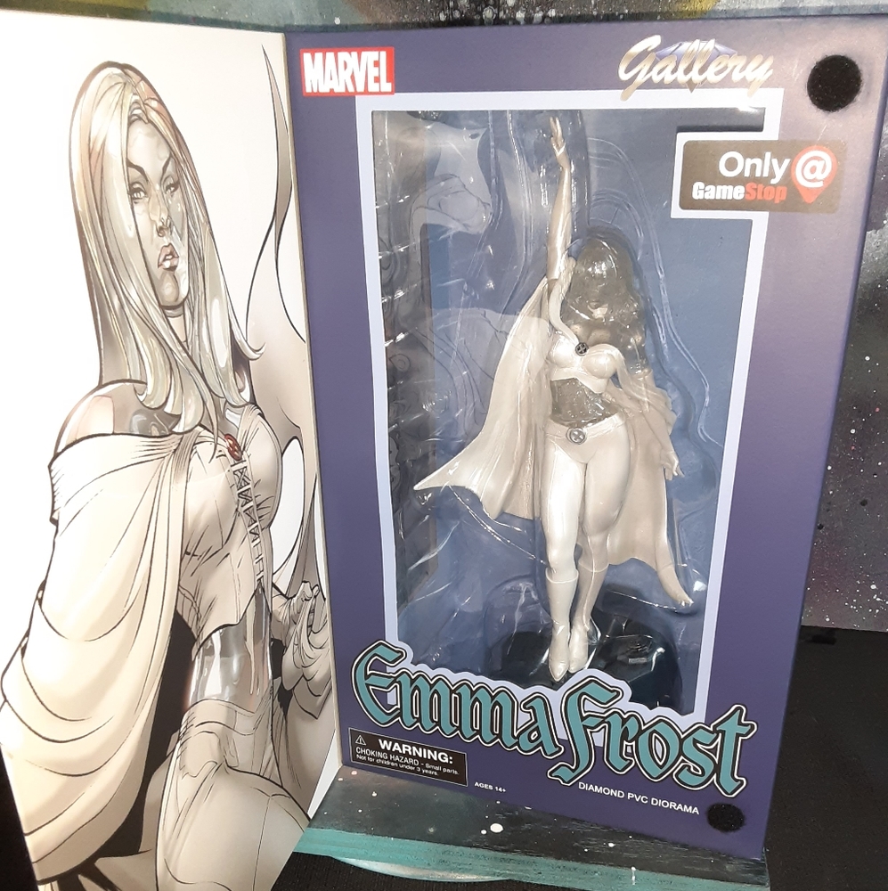Emma frost statue